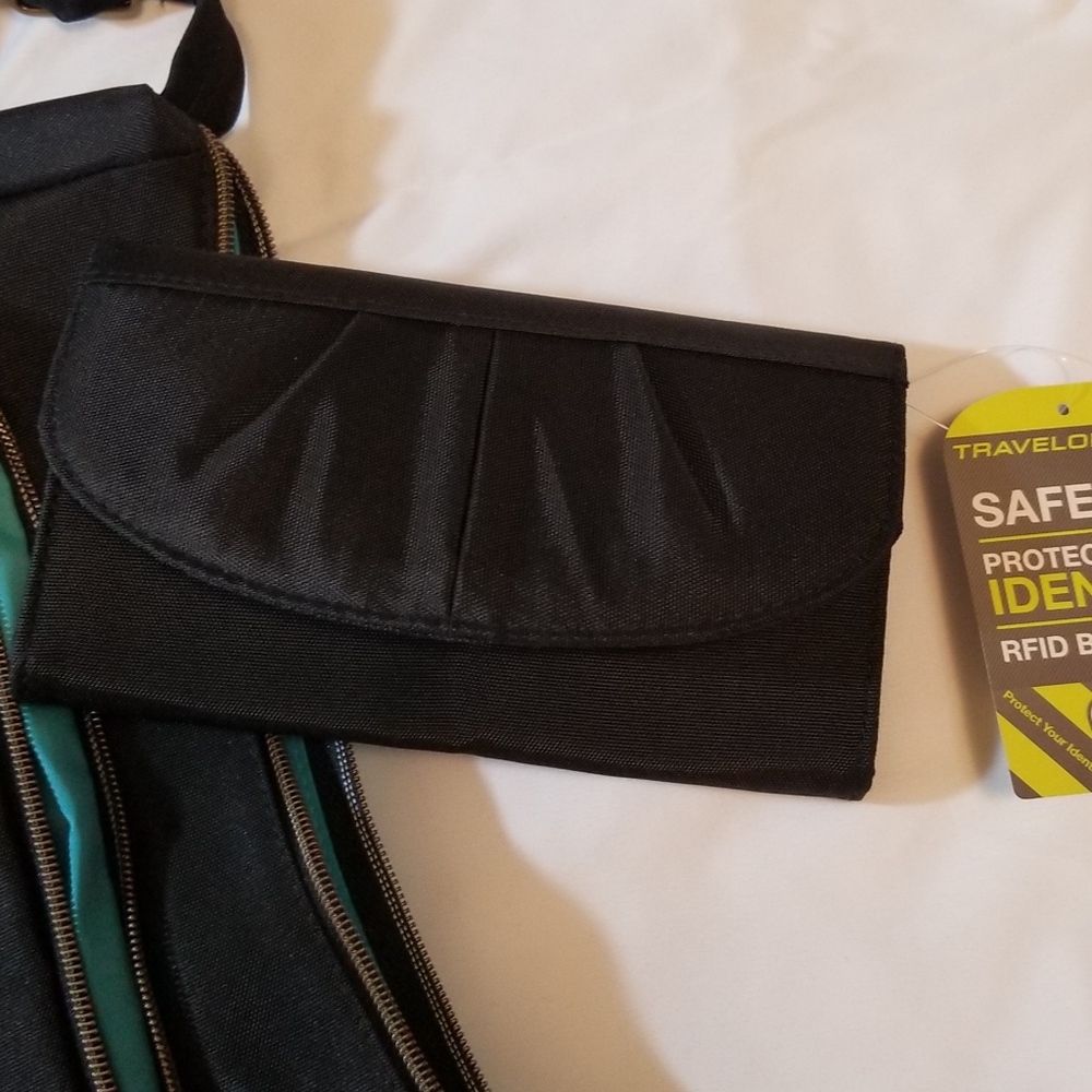 Black Travelon Wallet
